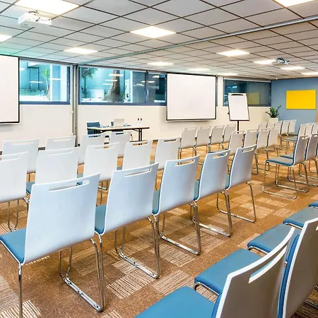 Hotel Ibis Centre Meriadeck 3*