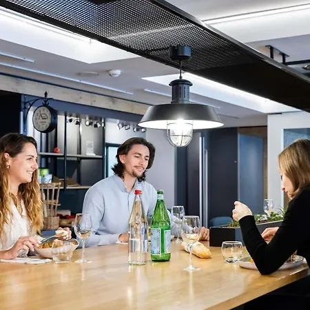 Hotel Ibis Centre Meriadeck 3*