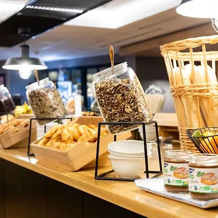 Hotel Ibis Centre Meriadeck Burdeos