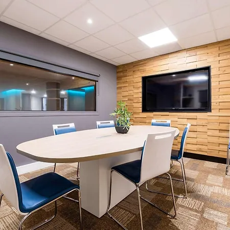 Hotel Ibis Centre Meriadeck 3*