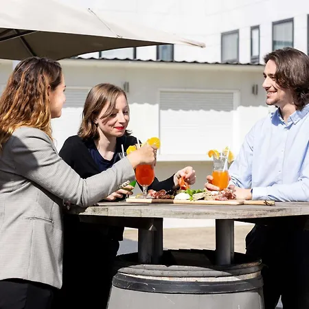 Hotel Ibis Centre Meriadeck 3*