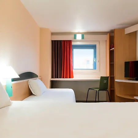 Hotel Ibis Centre Meriadeck 3*