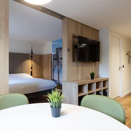 Ibis Centre Meriadeck Hotel 3*