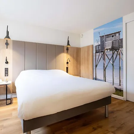Hotel Ibis Centre Meriadeck 3*