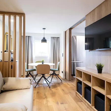 Ibis Centre Meriadeck מלון