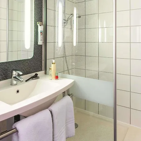 Ibis Centre Meriadeck Hotel 3*