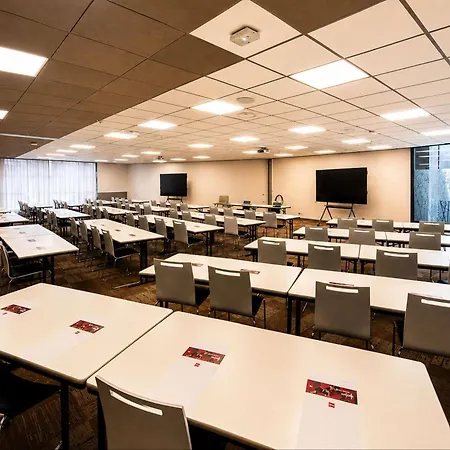 Hotel Ibis Centre Meriadeck 3*