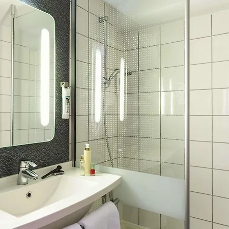 Hotell Ibis Centre Meriadeck 3*