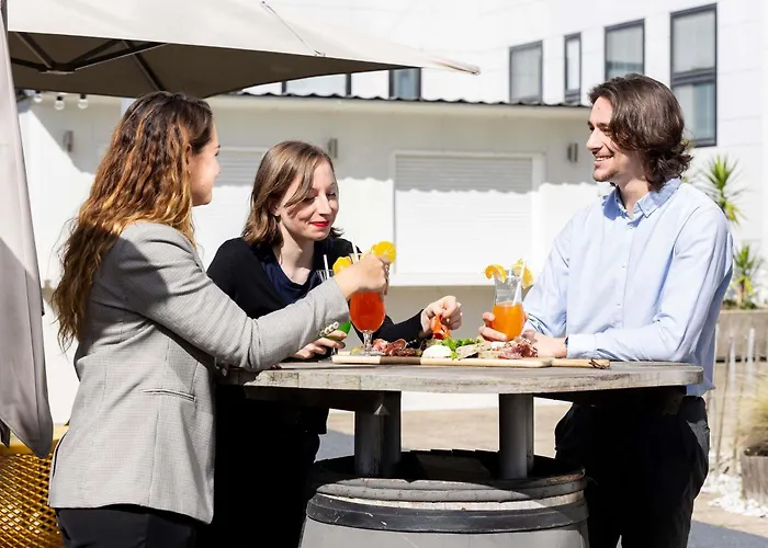 Hotel Ibis Centre Meriadeck 3*