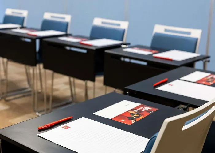 Ibis Centre Meriadeck Hotel