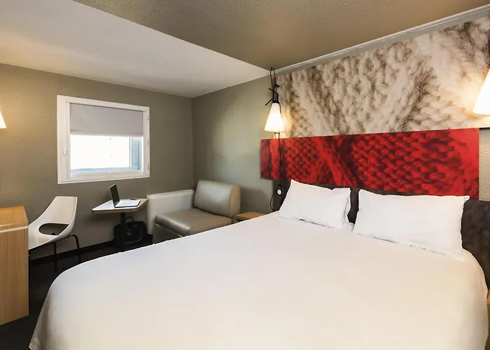 Ibis Centre Meriadeck מלון