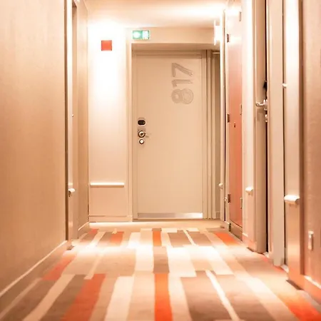 Otel Ibis Centre Meriadeck 3*